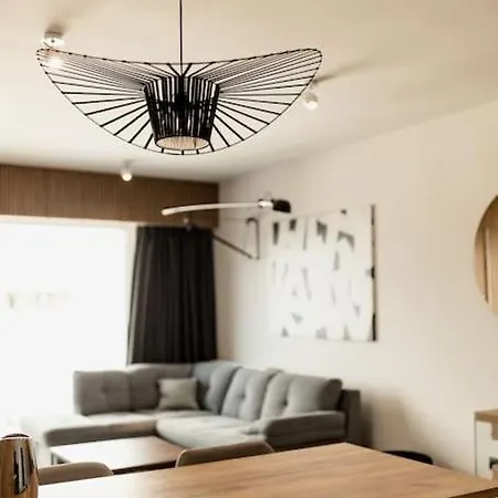 Nest Sienna